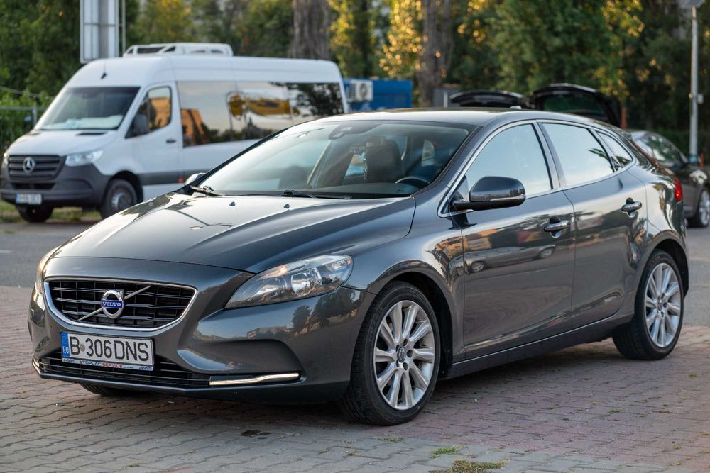 Volvo V40 Volvo V40 D2 2014 1.6D 115 cai Euro 5, piele