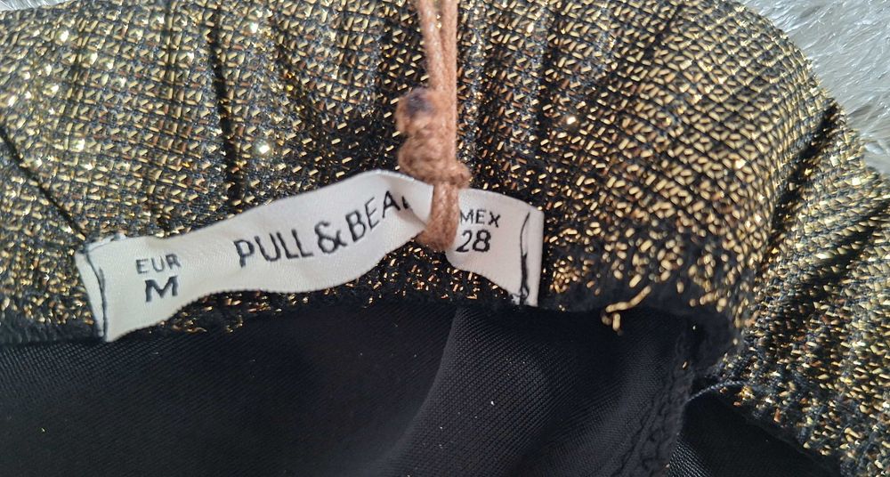Fusta Pull & Bear marimea 28