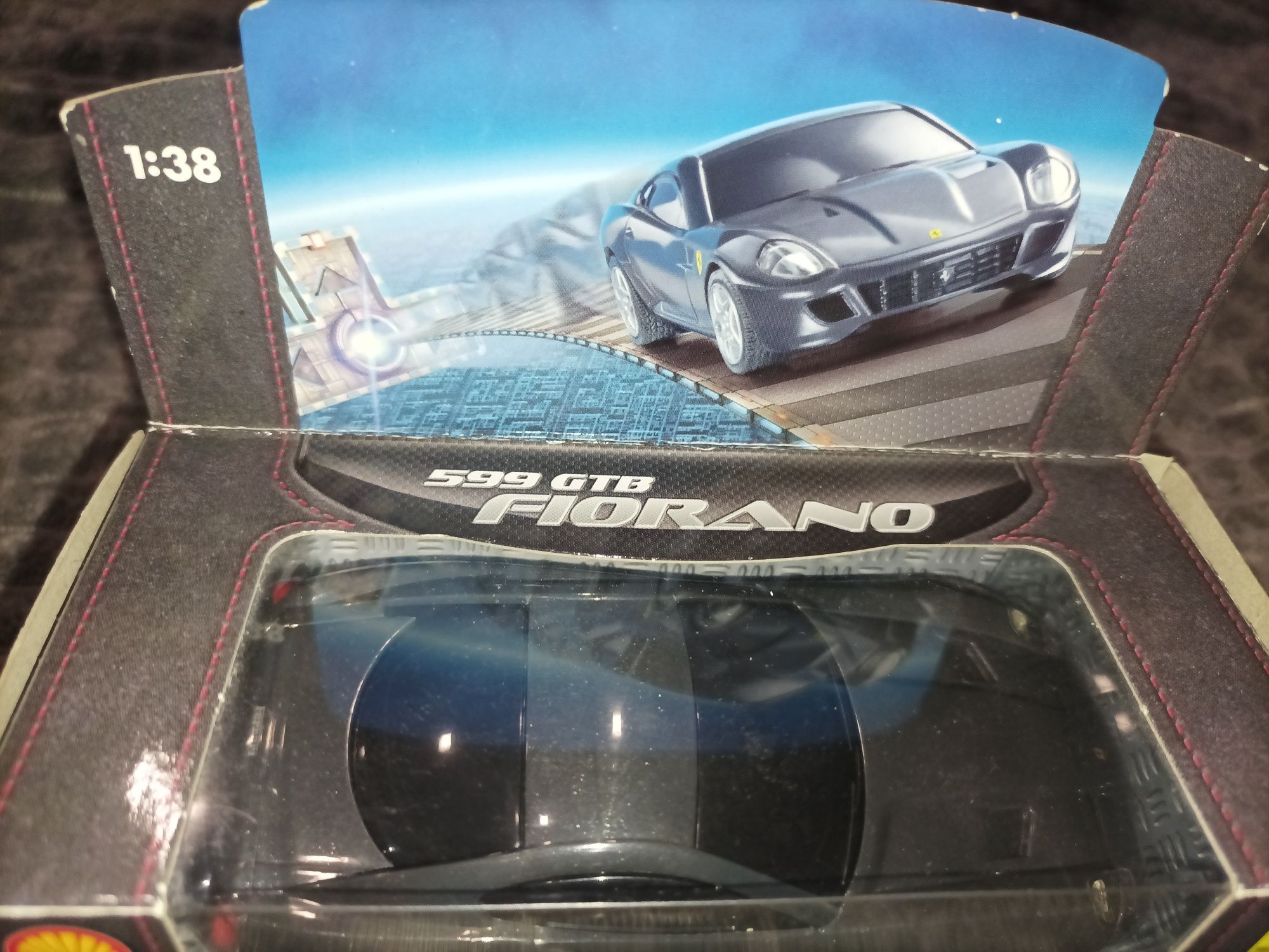Продавам колички на Ferrari от Shell