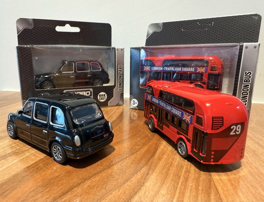 Set Masinute Simbol Londra (Taxi + Bus)