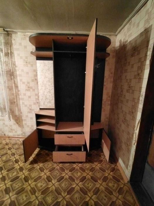 Продам шкаф/ гардеробную б/у