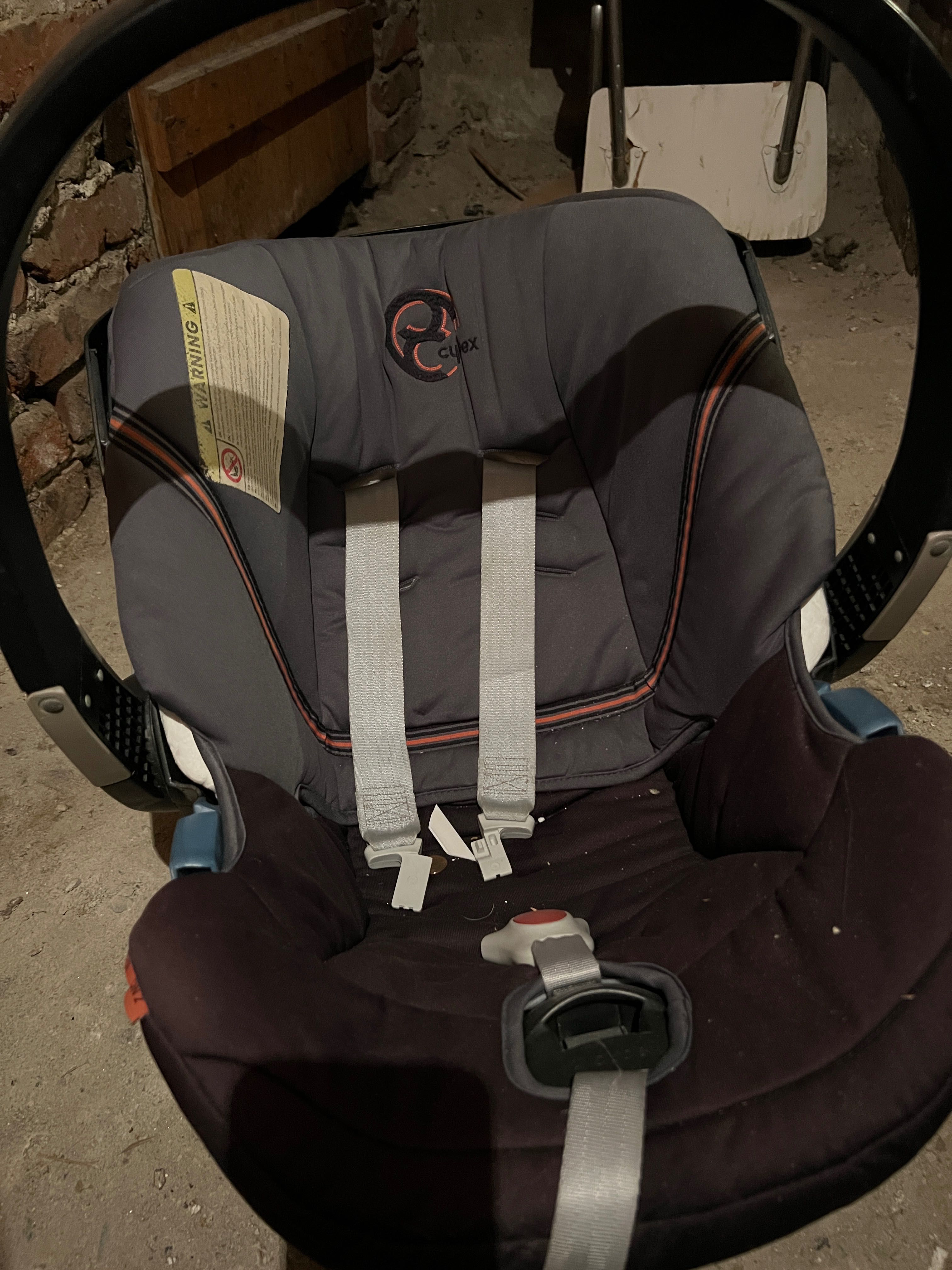 Столче за кола за бебе Cybex