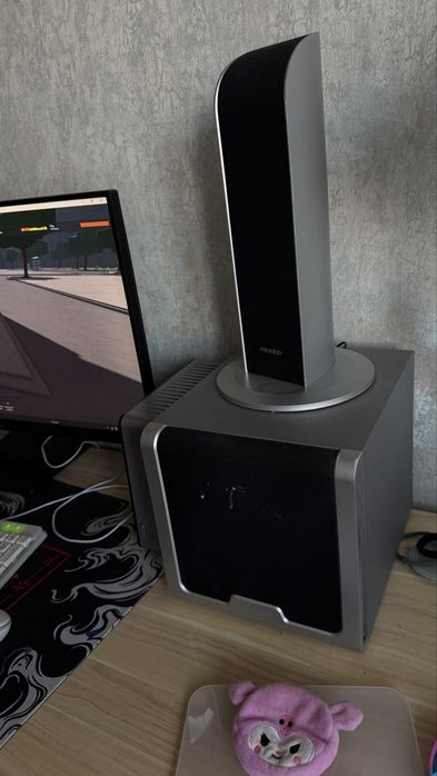 Продам сапбуфер с калонками в отличном состоянии