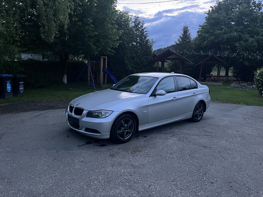 Bmw E90 seria 3 NAVI mare recent adus nerulat ro import germania
