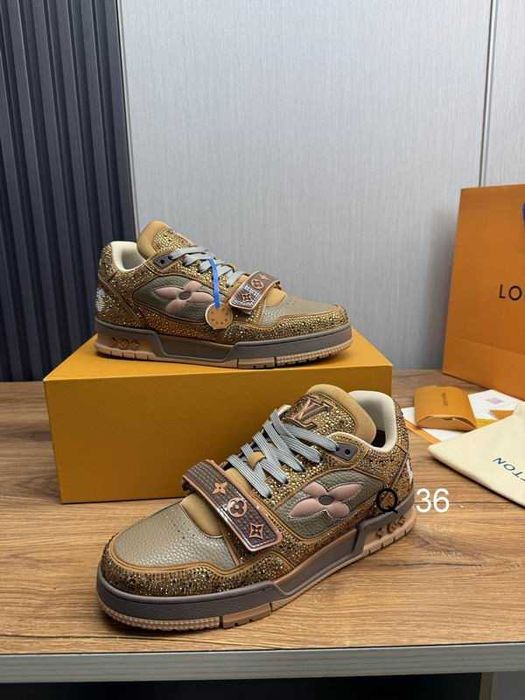 Adidasi LOUIS VUITTON, Calitate Premium, Dropzone22
