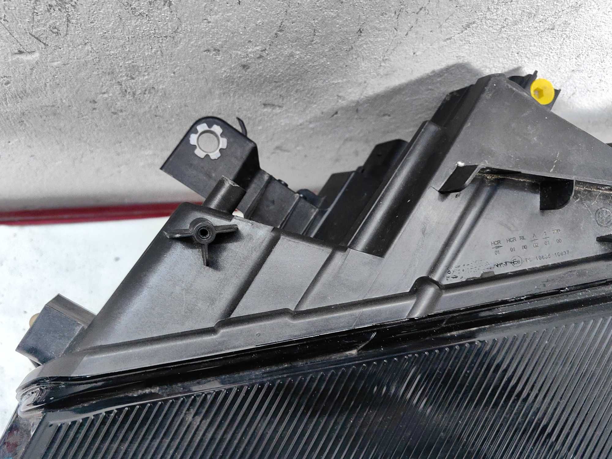 Оригинални  фарове Ляв Десен  Vw  ID3  Full Led