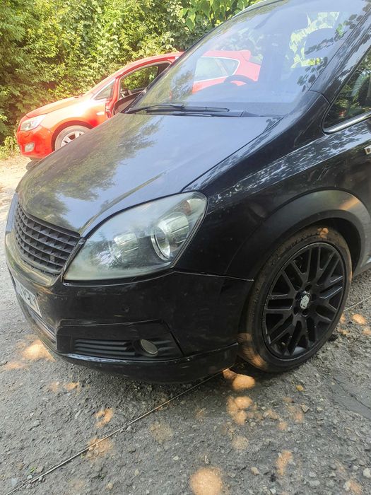 Fata completa / Piese dezmembrari Opel Zafira B OPC 1.7 diesel