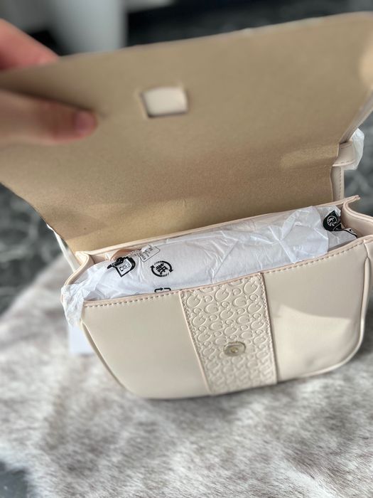 Geanta GUESS, nouă cu etichetă