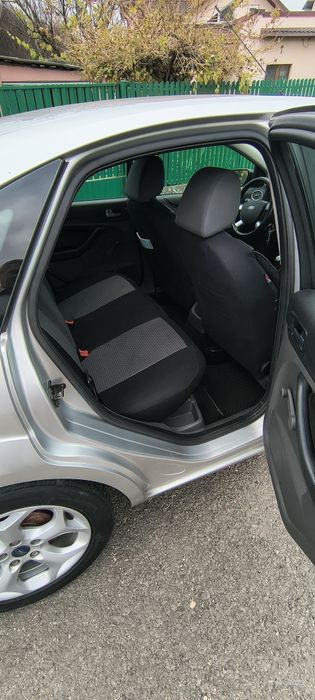 Vand Ford Focus 1.6 benzina 100 CP