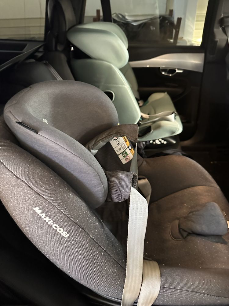 Set Maxi Cosi scaun auto Pearl Pro cu baza 3wayfix
