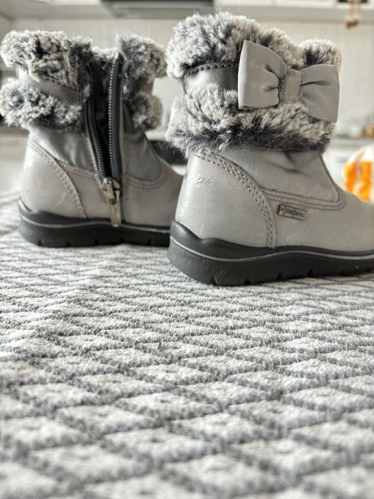 Ghetute Primigi marimea 19