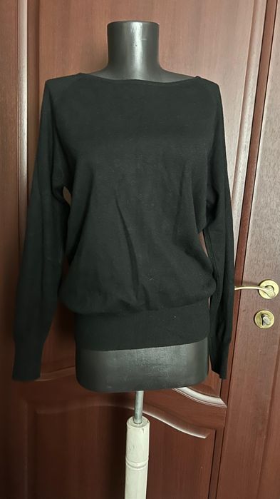 Pulover negru din cașmir și lana