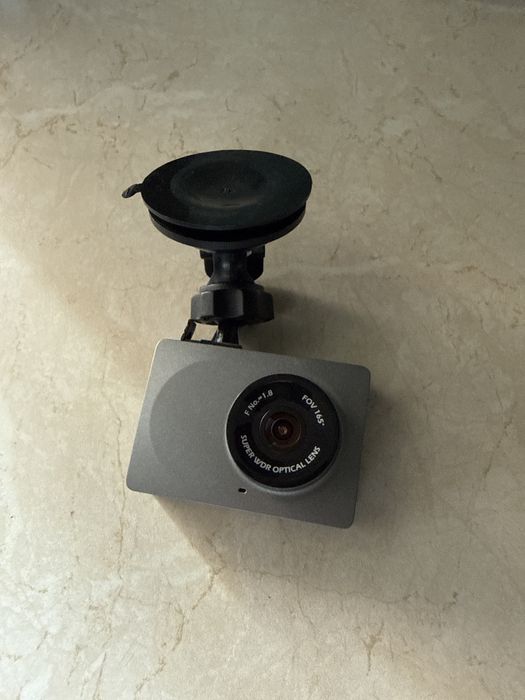 Видеоригистратор xiaomi Yi Wifi DVR Dash camera