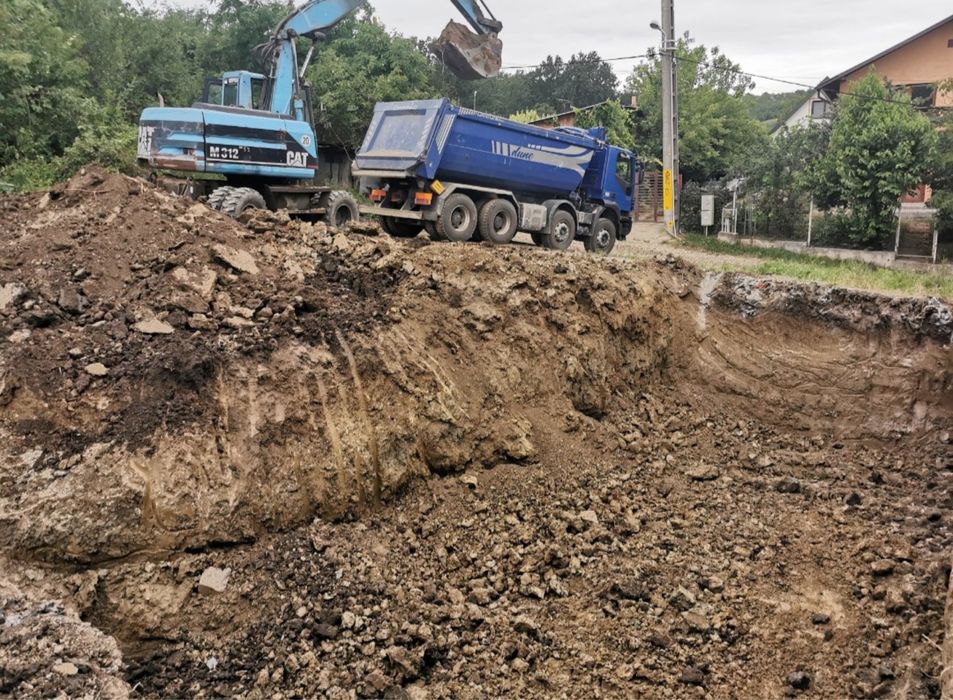Pamant curat sau spartura pt umplutura, aducere la nivel terenuri