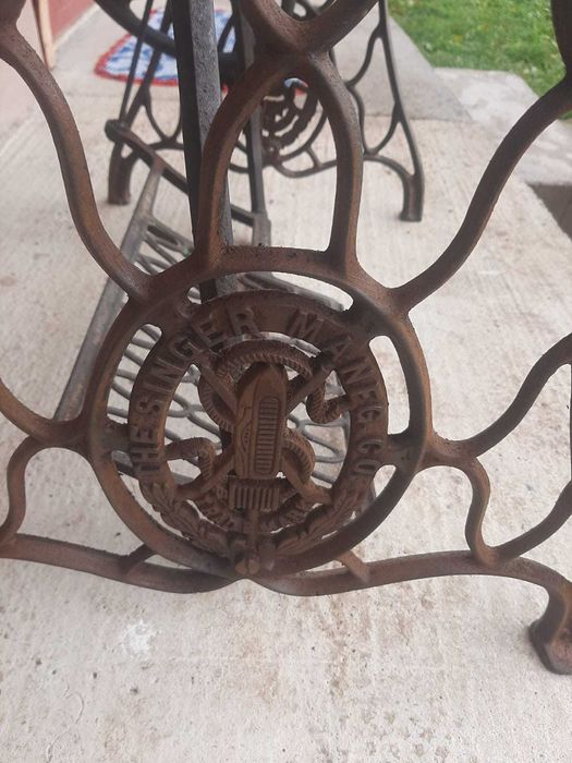 Mașină de cusut Singer 16k33