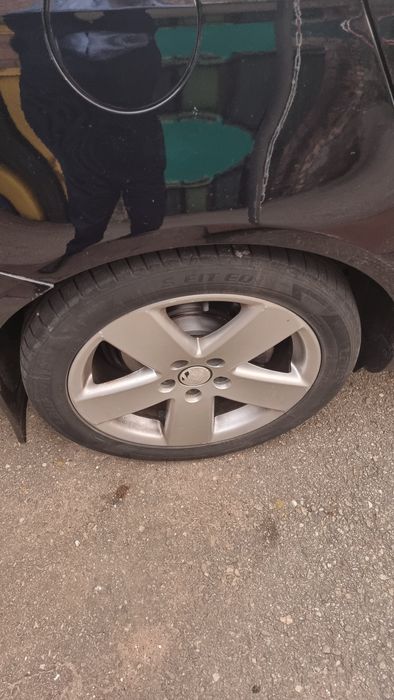 Vând jante aliaj pe 17