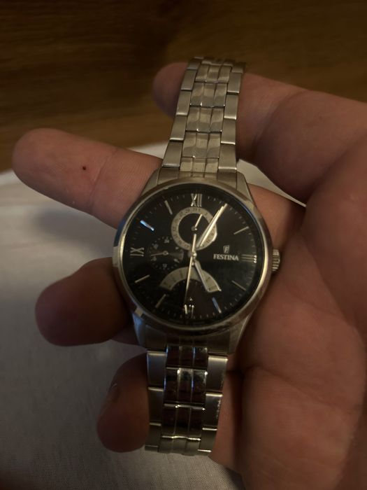 Ръчен часовник фиеста