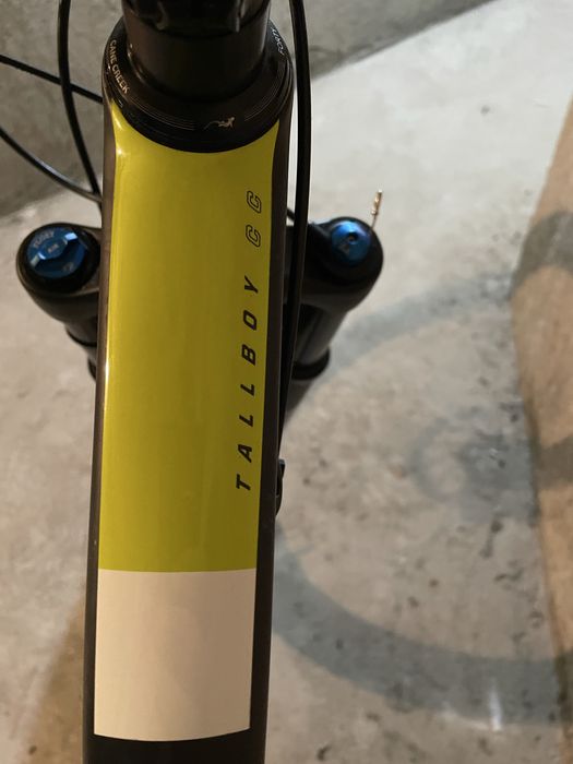Santa Cruz tall boy cc 29” L Carbon