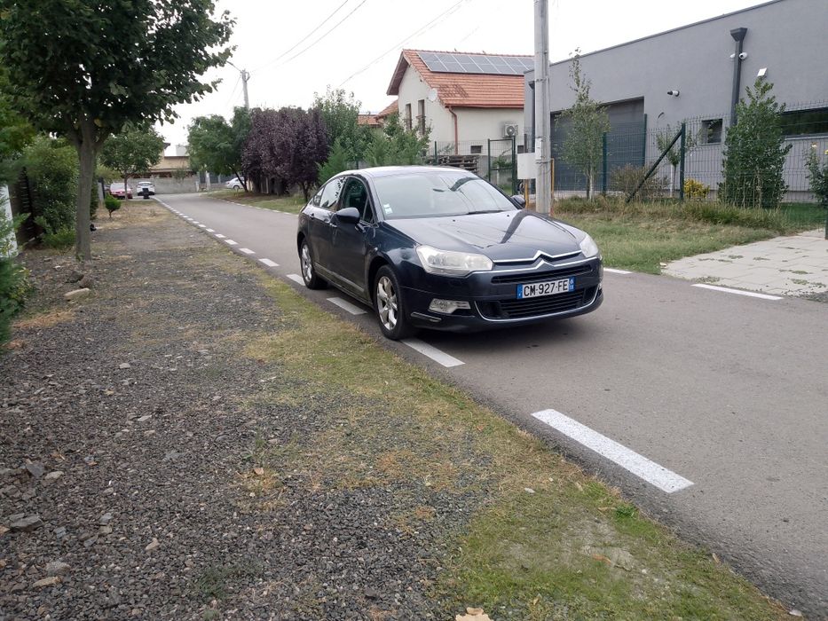 Vând citroën C5 în stare bună de funcționare filtru ulei schimbat