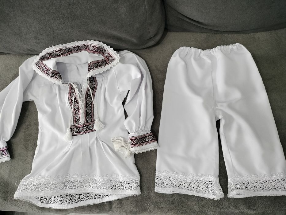 Costum popular copii superb