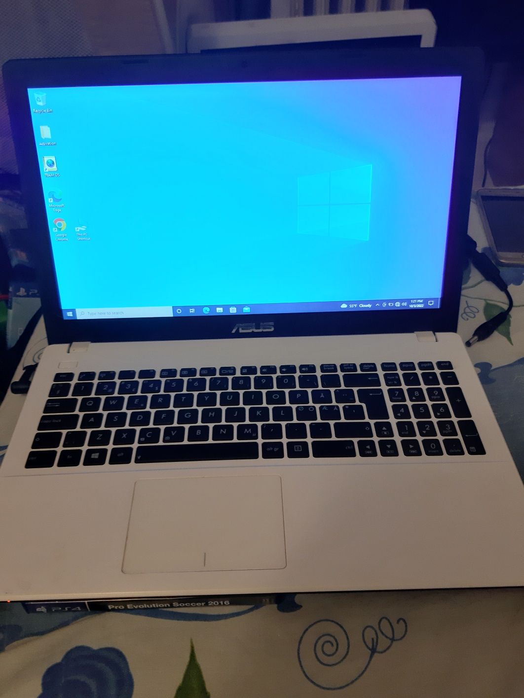 Laptop asus 15.6 cu încarcarcator original