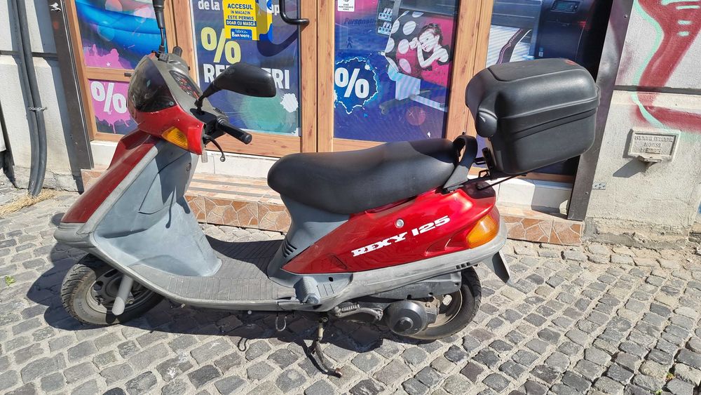 SCUTER 125 cmc Stare buna, Se poate conduce cu Categoria B125