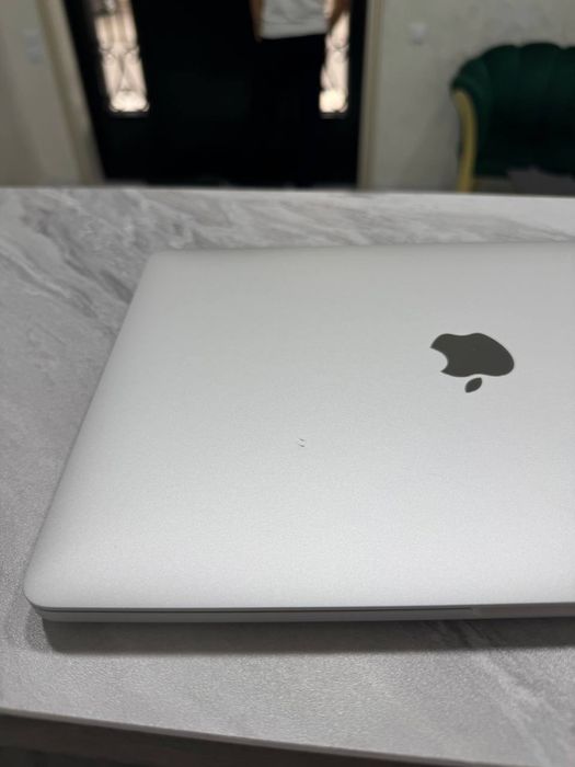 Macbook pro M1 8/512