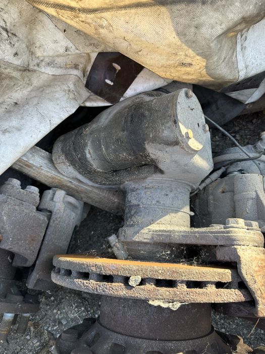 Axa viratoare SAF pe disc / piese dezmembrari semiremorci