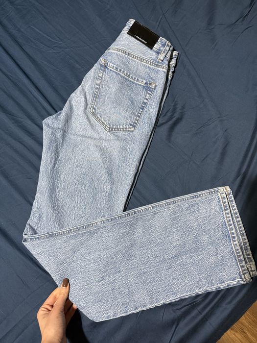 Дънки обличани по един, два пъти -Stradivarius