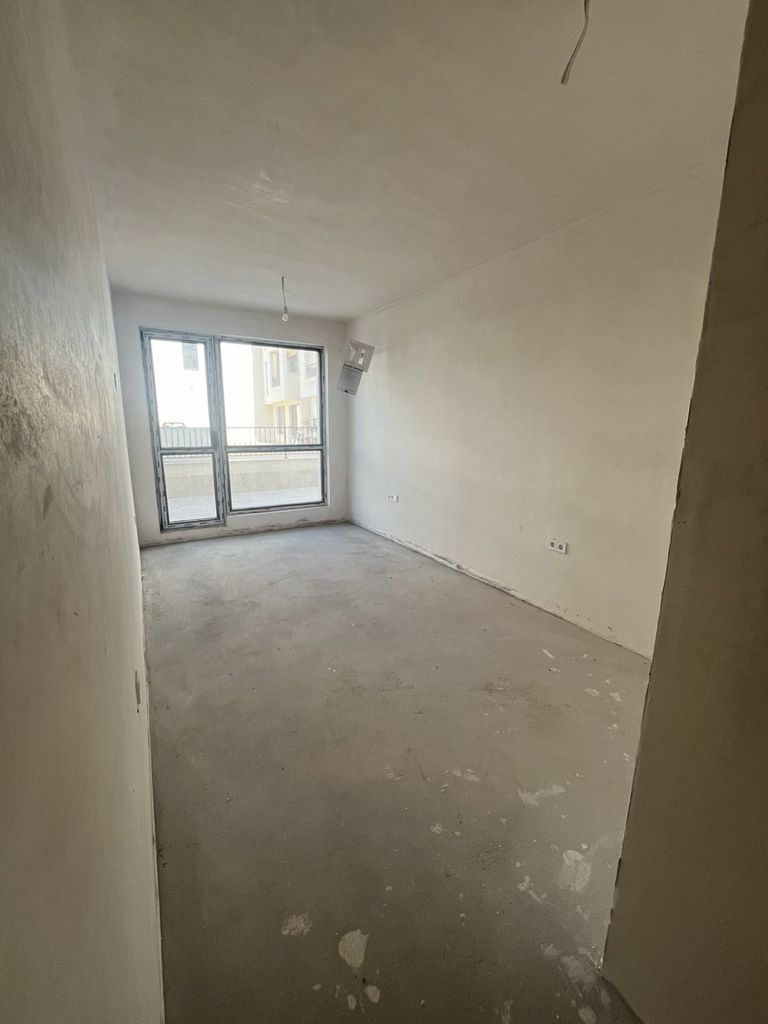 Продава се Тристаен апартамент в Пловдив, Младежки Хълм - 141 кв.м за 1043 €/кв.м - Снимка #8