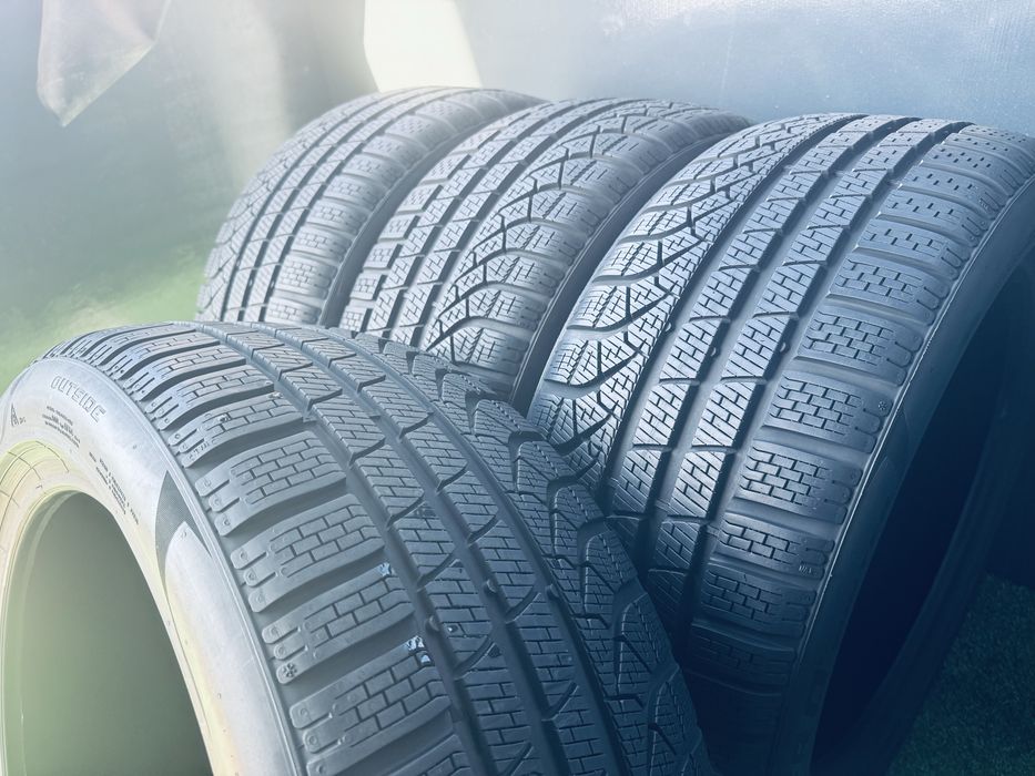 245/45/18 100V Pirelli Iarna