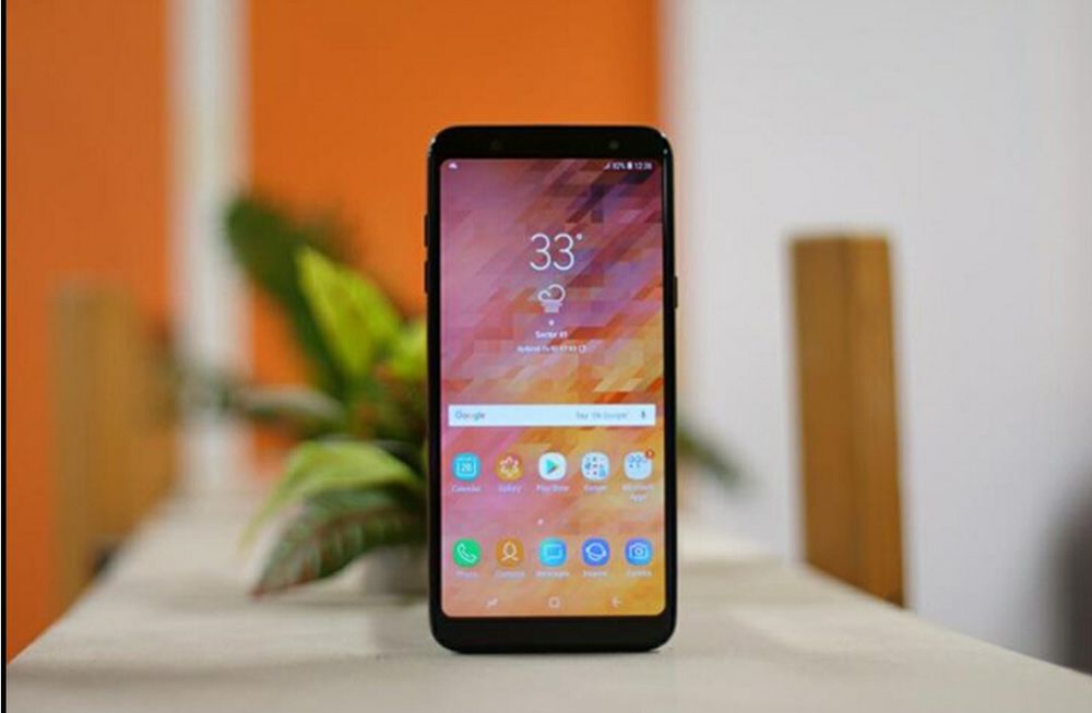 Самсунг А6 + Samsung A6+