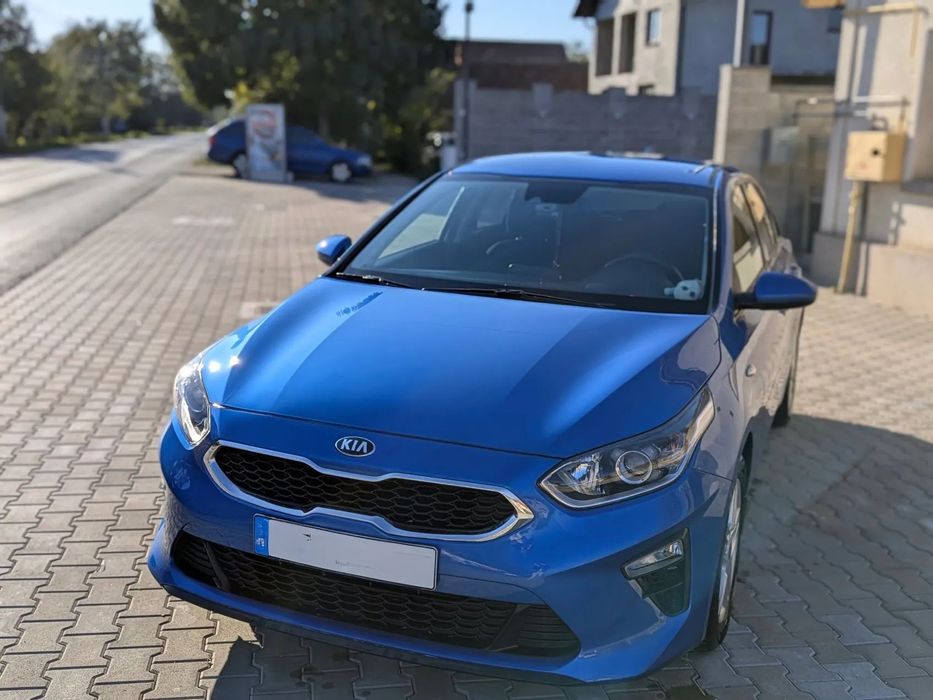 Kia Ceed Vând Kia Ceed Hatchback, benzină, 1.4 T-GDI, 140CP, km 47500