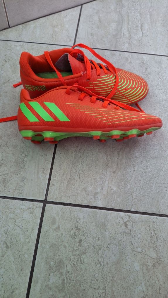Бутонки за футбол Adidas 33н.