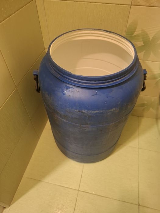 Пластмасови бидони 80л