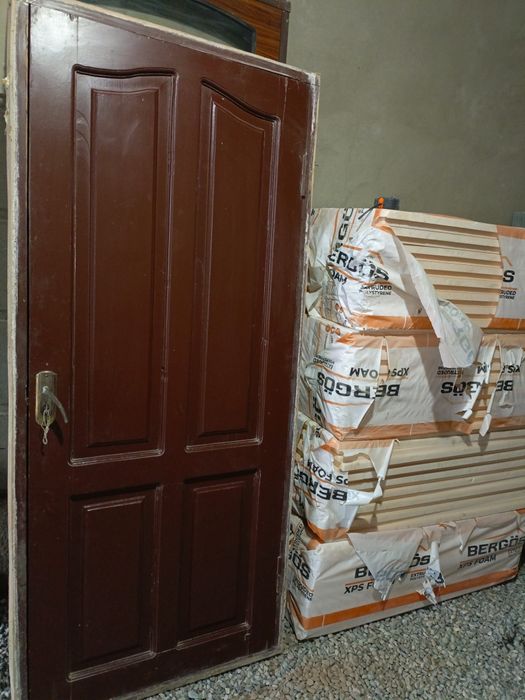 Taxtalik eshik soriladi