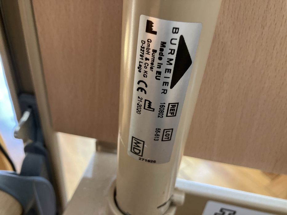 Електрическо болнично легло