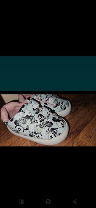 Adidasi bebe marimea 18 H&M