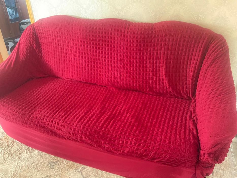 Мягкая мебель с чехлом в подарок