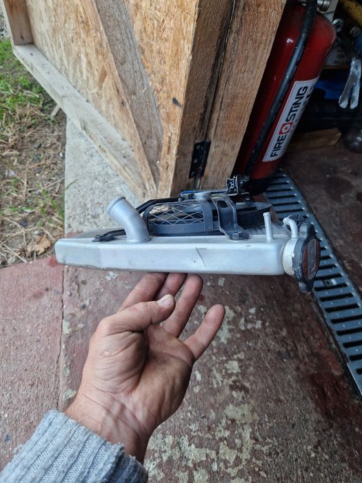 Vand Radiator Suzuki GSX-R 1000 K7    2007