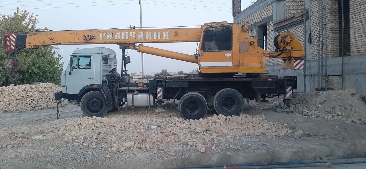 Автокран Камаз кс55715