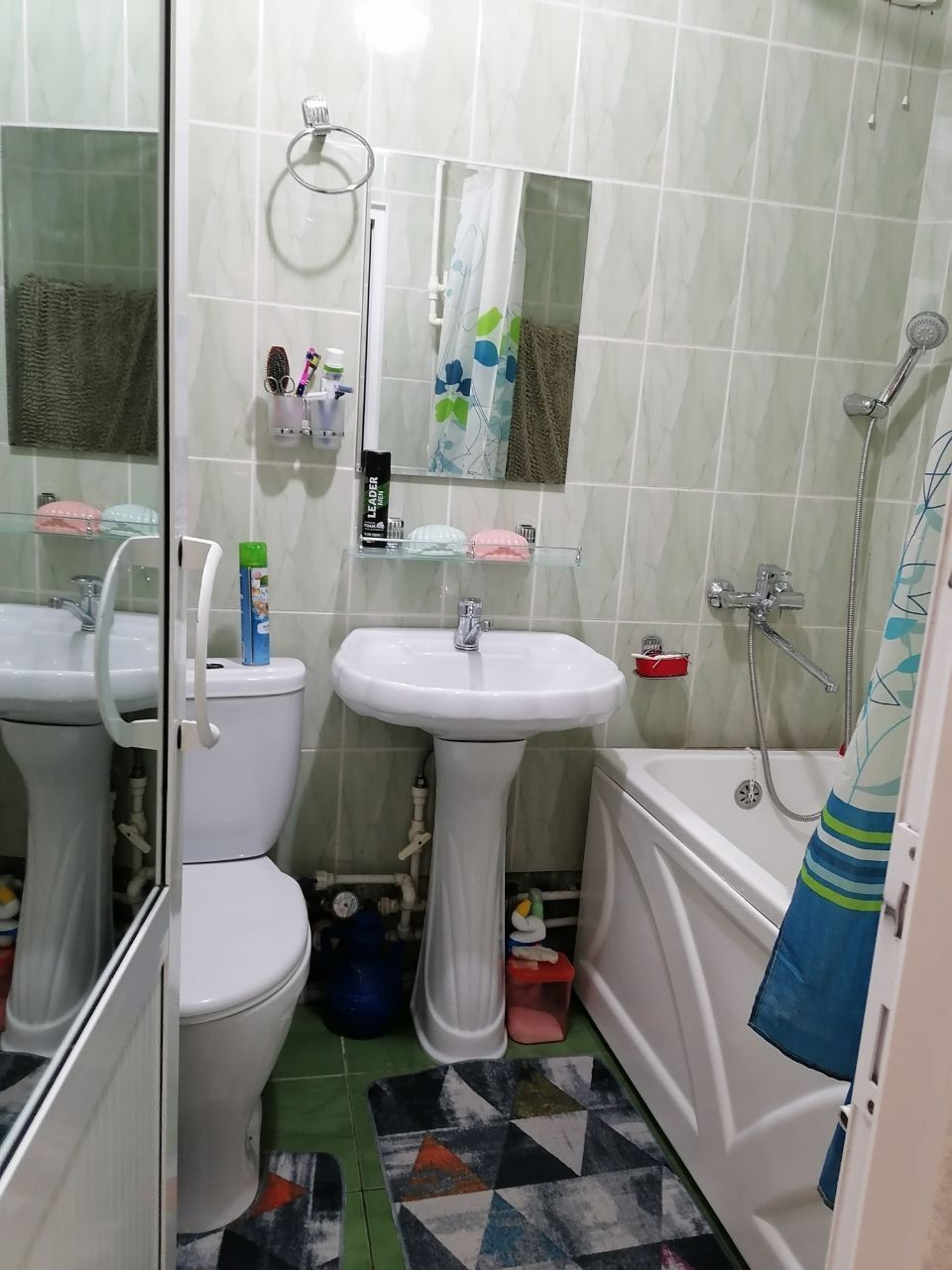 Продается квартира 3× комнатный