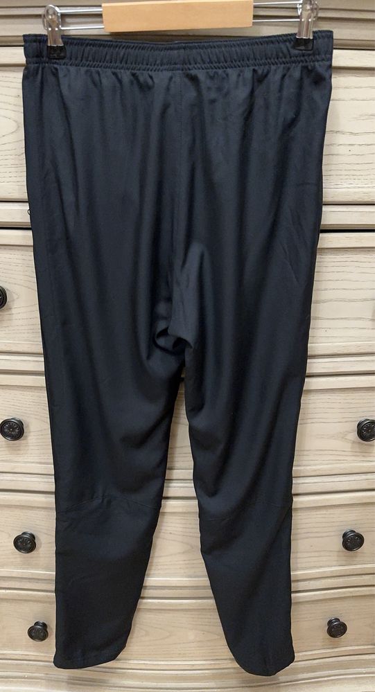 Pantaloni sport Nike, marime M