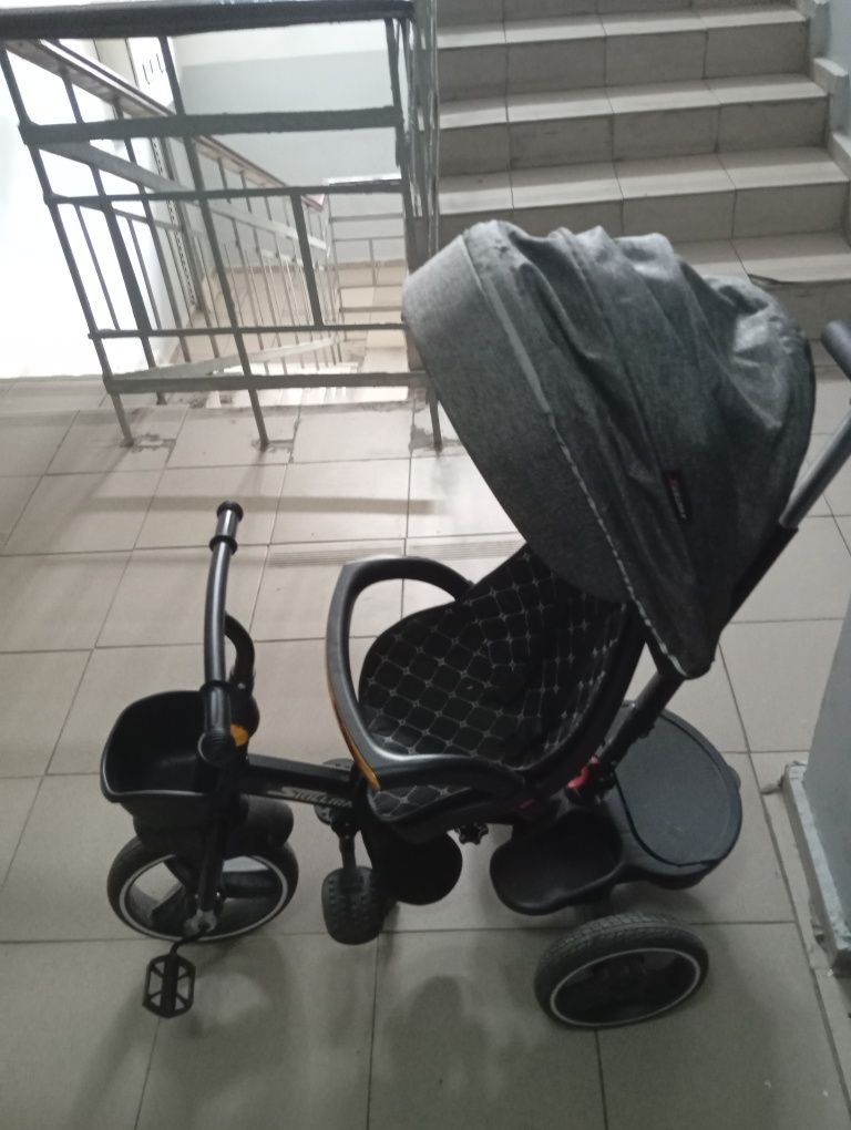 Продам велосипед коляска