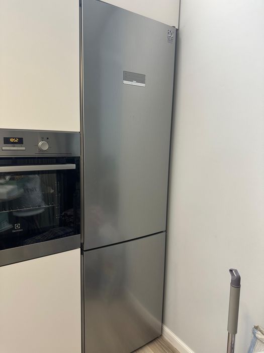 Продам холодильник Bosh в отличном состоянии