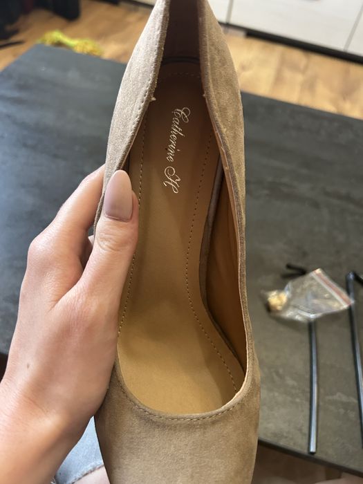 Pantofi cu toc inalt marimea 39