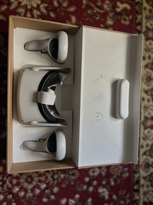 Vând VR Headset Meta Oculus Quest 2 – 128GB
