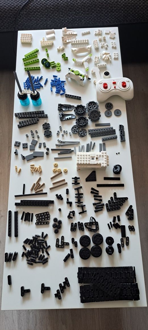Lego CaDFi Set constructii robot motor telecomanda bluetooth android