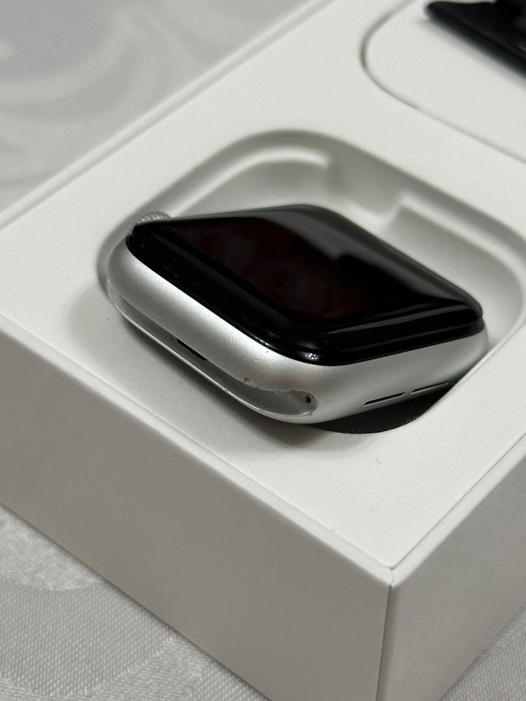 Часы Aplle watch