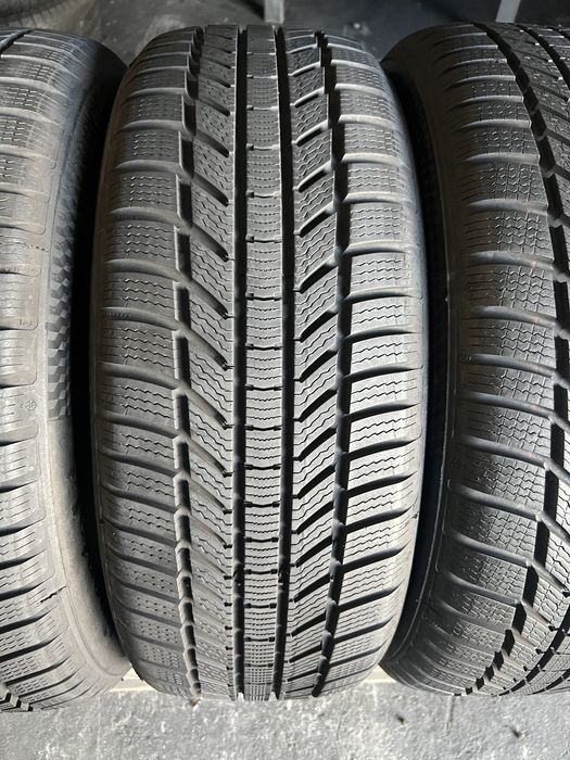 4 anvelope de iarna 215/55/17 Continental 8 mm DOT 2022!